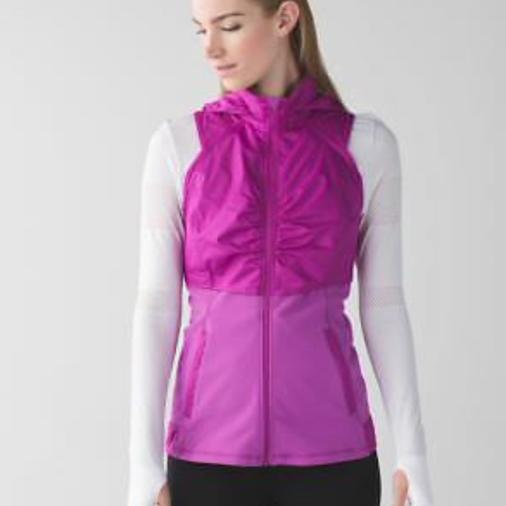 LULULEMON Kanto Catch Me Angel Wing Purple Vest 4